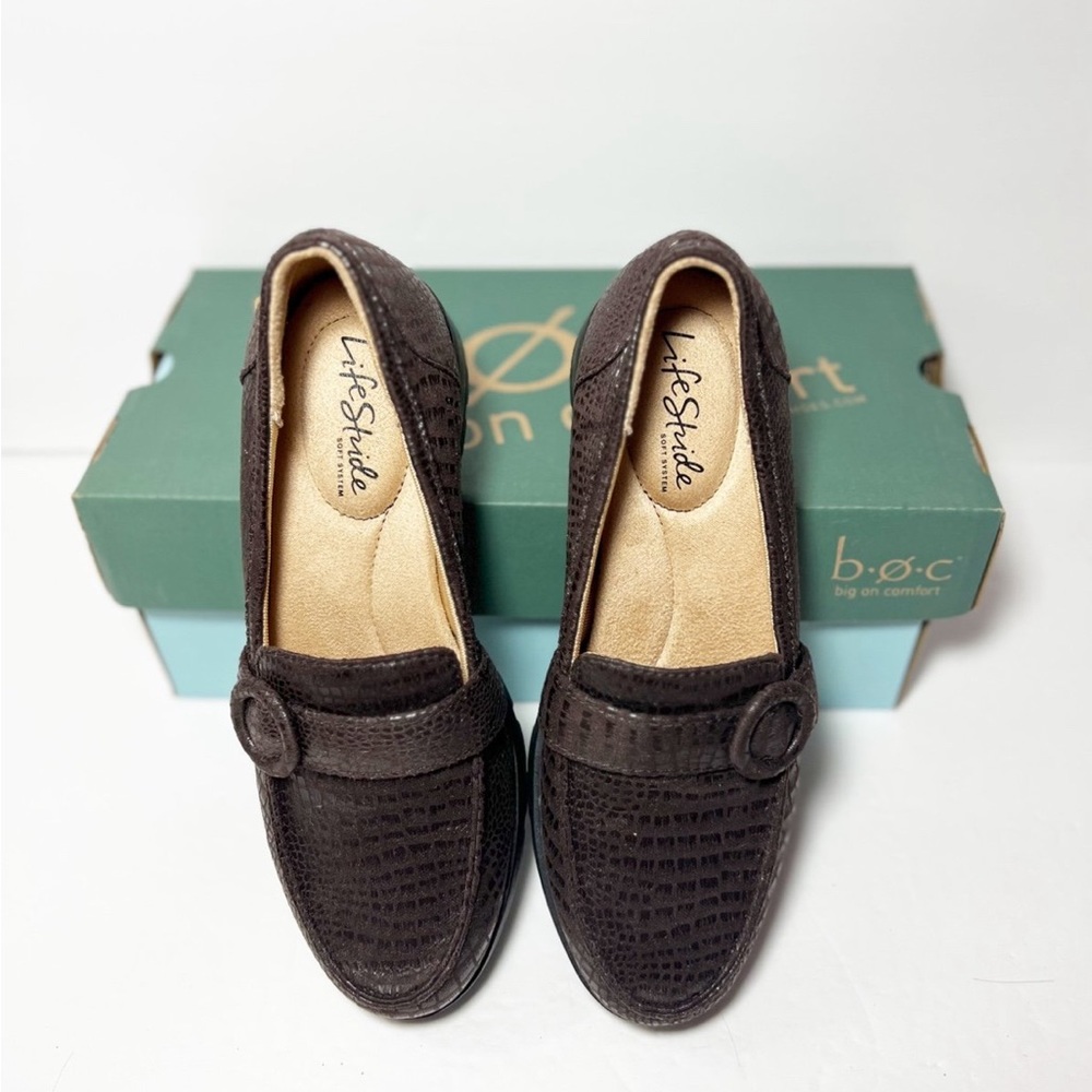 Life stride size 6 m black no original box